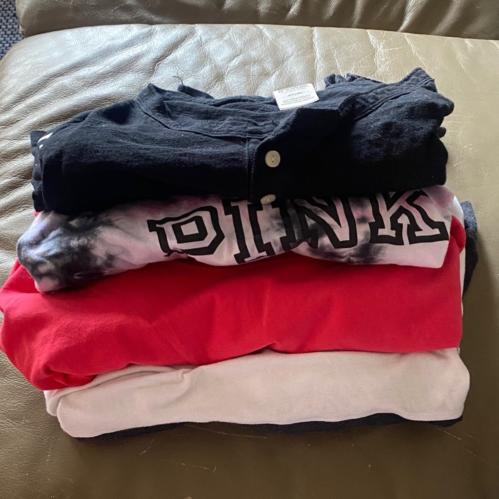 PINK Bubdle **🐕 4 long sleeves tees